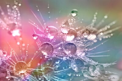 Bunte Wassertropfen